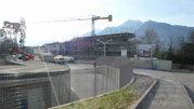 L’edificio prende forma, completato il cappotto isolante della facciate.