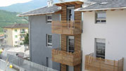Posa pavimenti in legno, porte e rivestimenti balconi e facciate in larice.